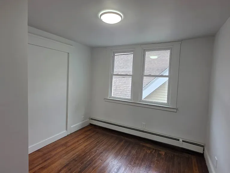 69 Frank St #3 — Photo 7