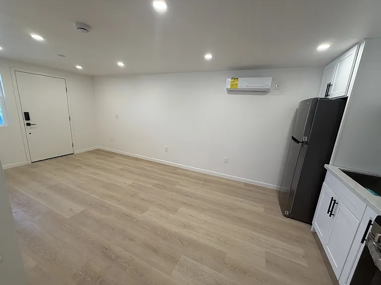 7818 Shoup Ave — Photo 3