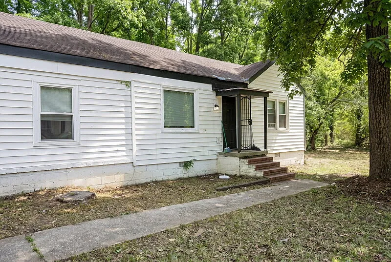 Building Photo - 50 Eddy Dr