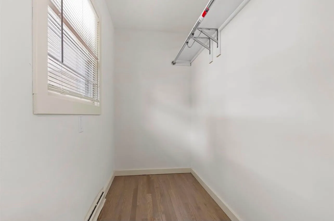 4 bed, 1950 sqft, $9,900 — Photo 3