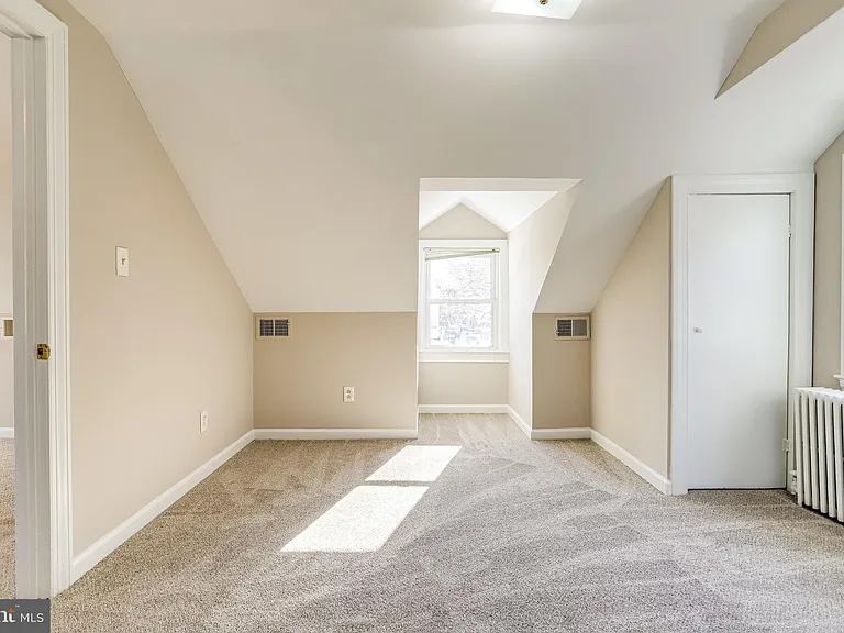 530 E Alexandria Ave — Photo 29
