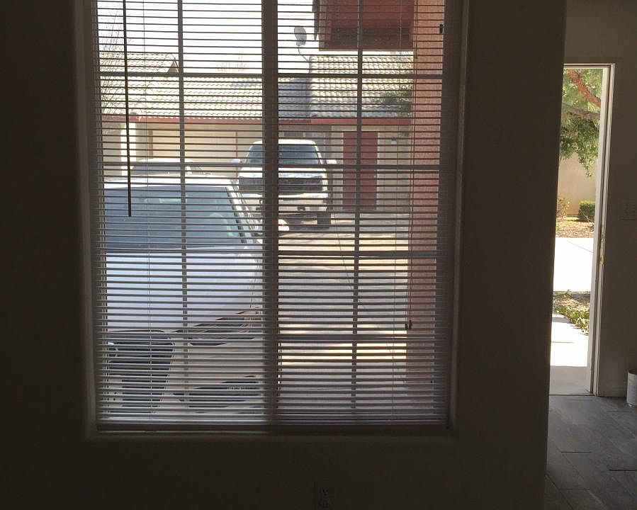 Facing common driveway