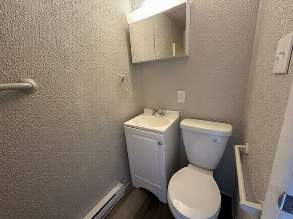 37 Webster Ave APT E