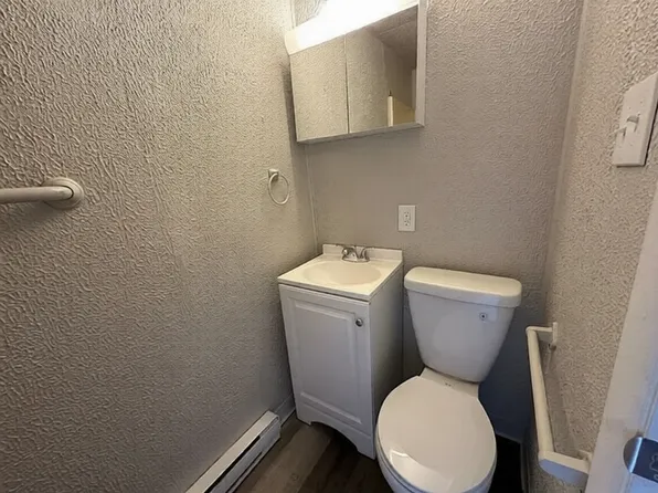 37 Webster Avenue, 37 Webster Ave APT E, Irwin, PA 15642