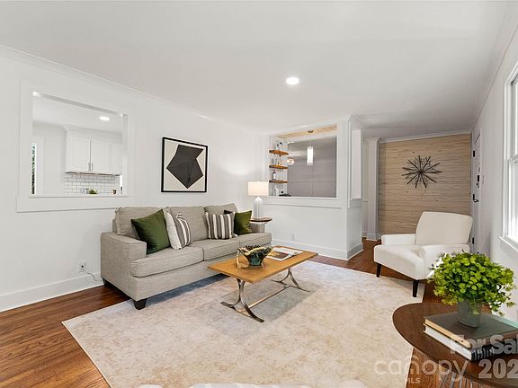 3rd image of 5100 White Oak Rd