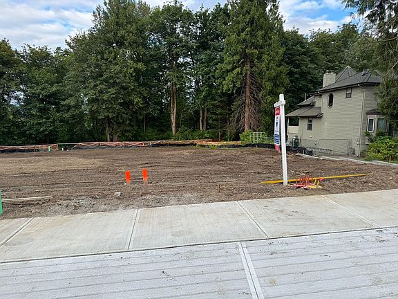 4th image of 9930 181st St