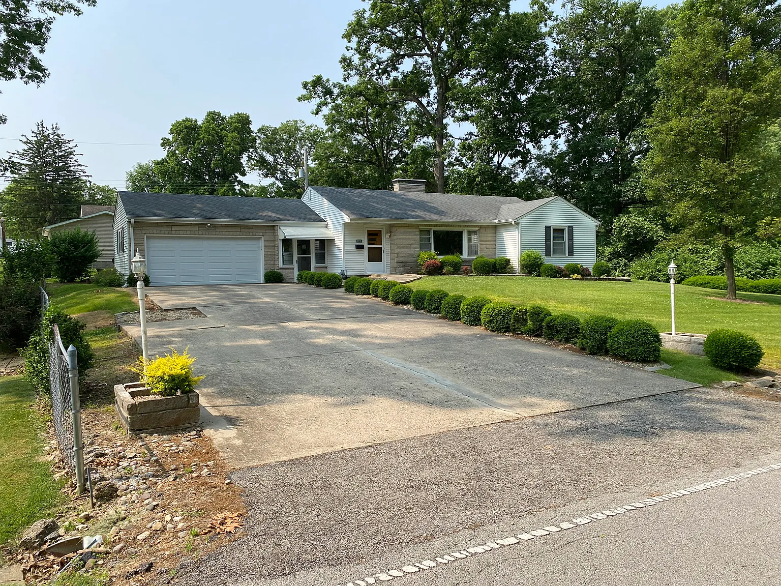 3 bed, 1300 sqft, $1,675 — Photo 1