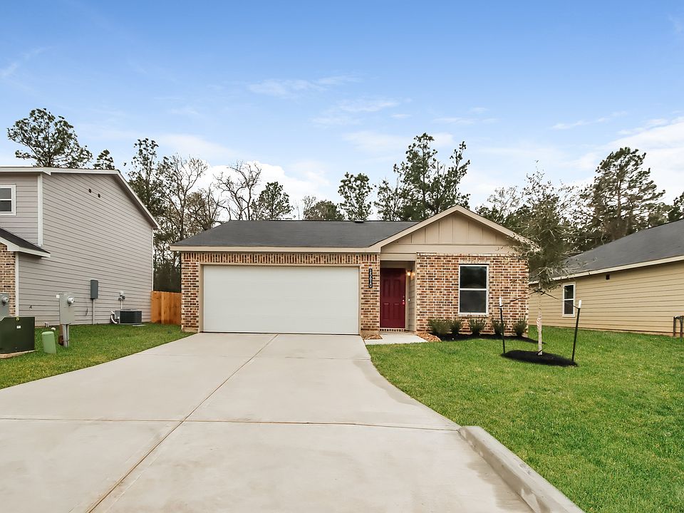 1st image of 15610 Briar Forest Dr