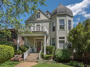 823 Reba Pl APT 2, Evanston, IL 60202