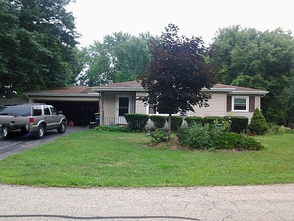 2nd image of W315 N Circle Dr
