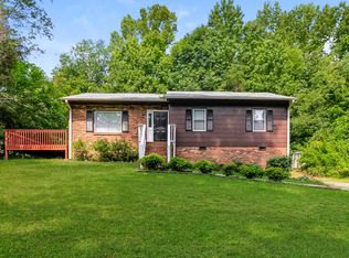 5113 Talltree Ct, Winston Salem, NC 27105