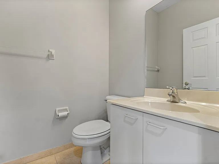 9070 Dupont Pl — Photo 17