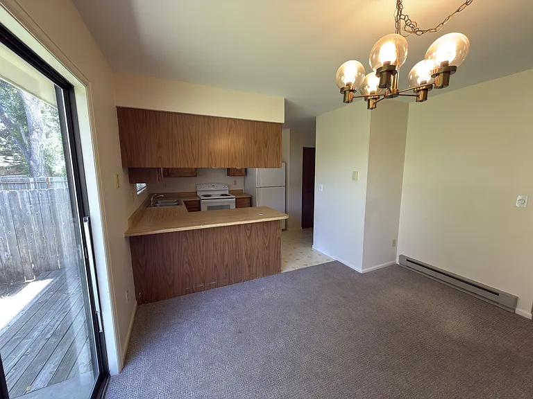 2718 Sagebrush Dr — Photo 5