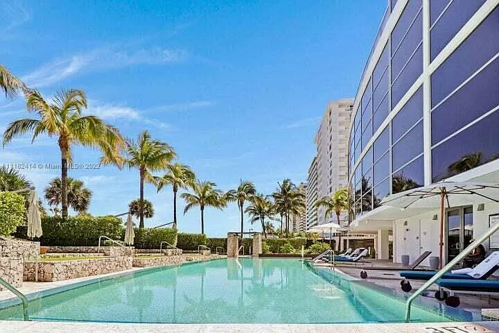5875 Collins Ave #1606 — Photo 15