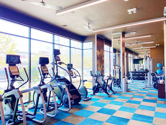 3rd image of 5454 Washington Ave APT 1602