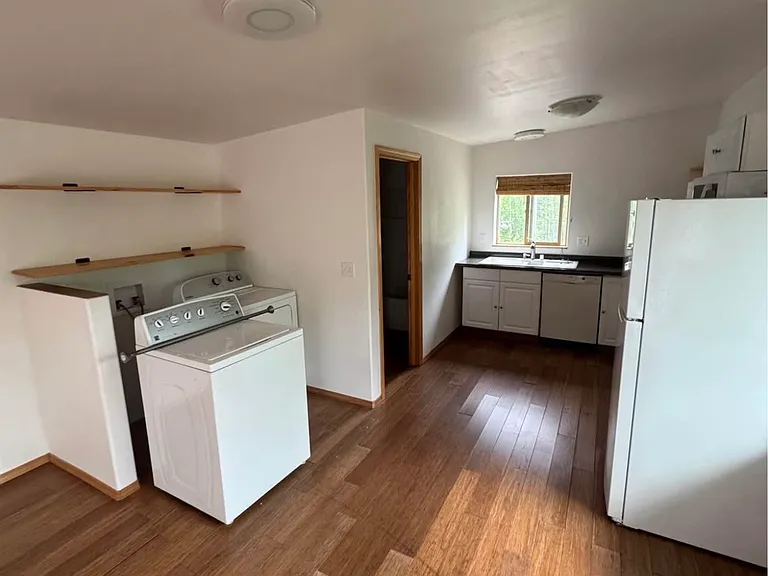 W Sands Dr — Photo 5
