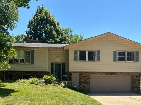 610 Walnut Grove Dr, Madison, WI 53717