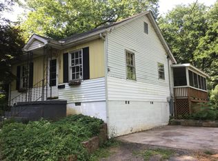 2300 Sun Valley Rd, Knoxville, TN 37921