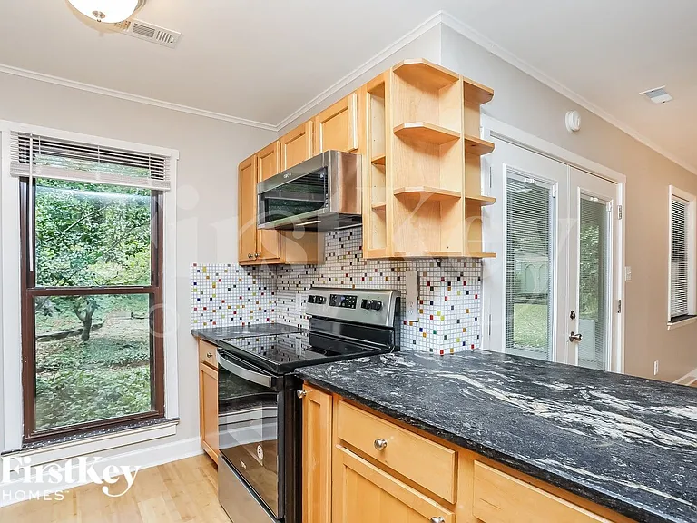 104 Solway Ct — Photo 6