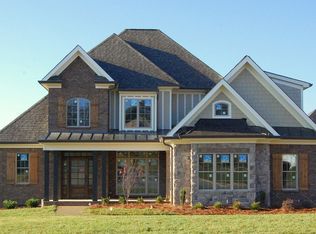 717 Bayshore Rd, Farragut, TN 37934