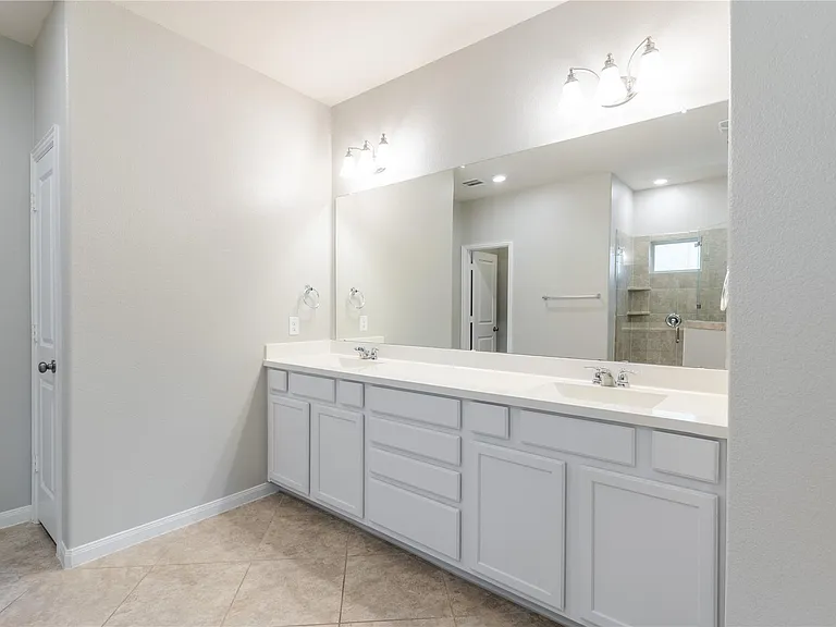 400 Pinnacle View Dr — Photo 12