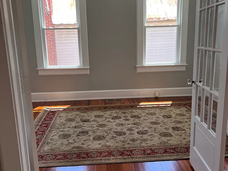 211 Shuler St — Photo 9