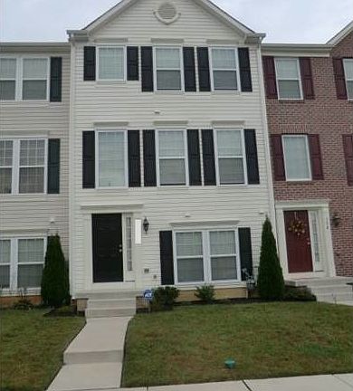 2nd image of 732 Wineberry Way