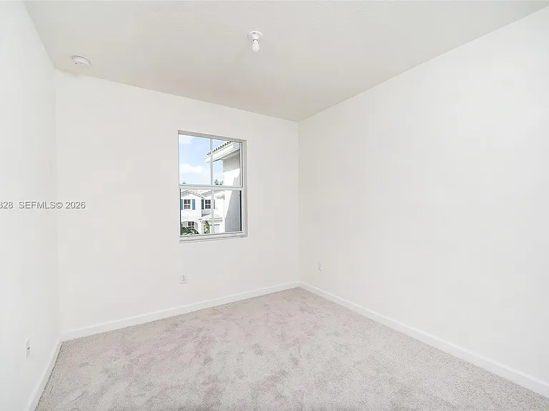 2642 SE 10th St — Photo 21