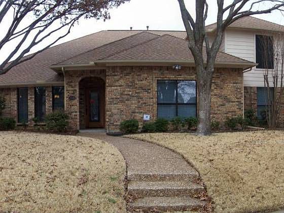 2nd image of 1541 Faringdon Dr