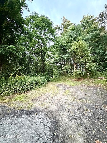5th image of 2-38.11 Spring Avenue