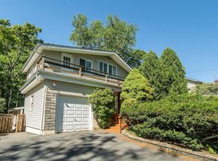 5 Overhill Rd, Verona, NJ 07044