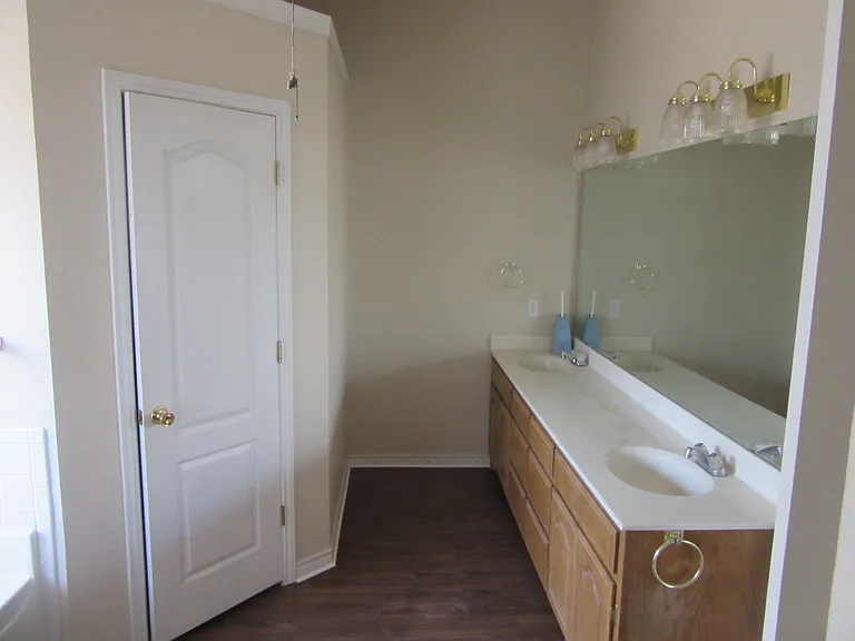 5280 Western Plains Ave — Photo 7