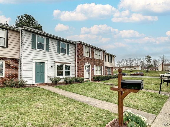 4th image of 9643 Springfield Woods Ct