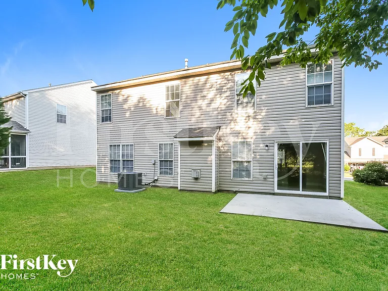 1011 Bridleside Dr — Photo 14