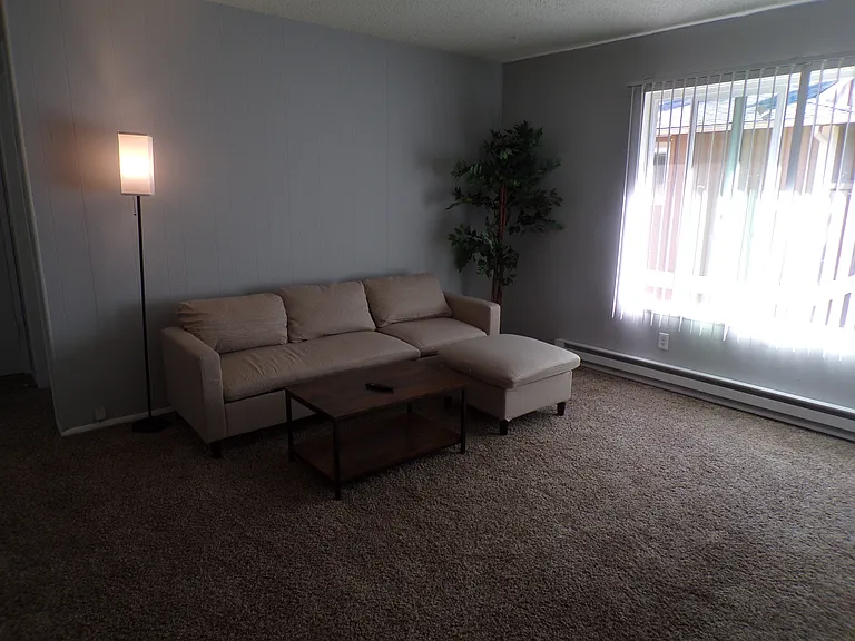 5102 SW 45th Ave #6 — Photo 5