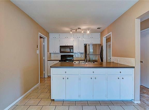5th image of 9507 Oriole Dr