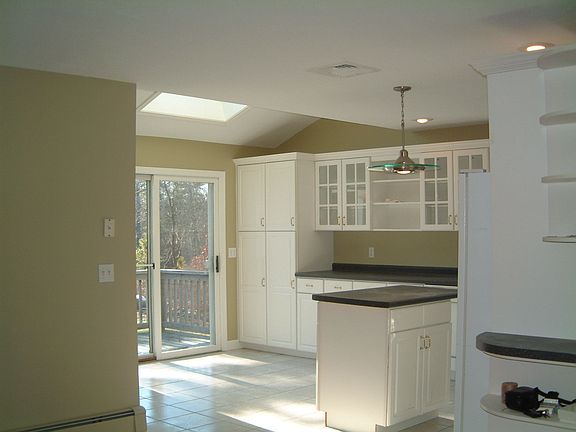 Large Bright Open Kitchen
