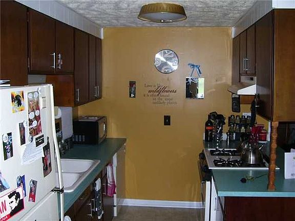 4th image of 9203 E Granville Ln