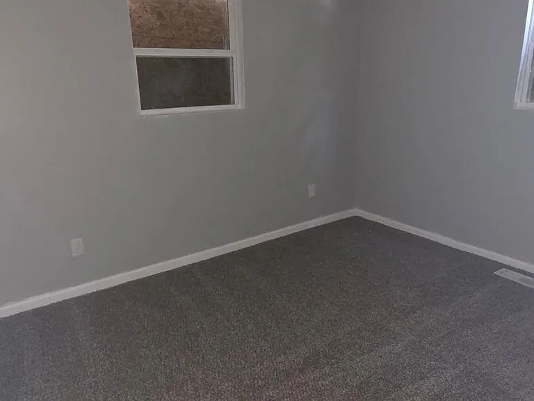 1420 Williams St — Photo 12