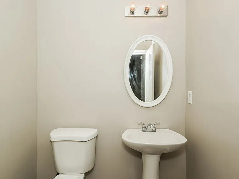 1462 Riverrock Ct — Photo 15