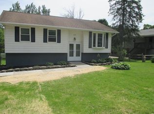 210 Holly Pl, Tunkhannock, PA 18657
