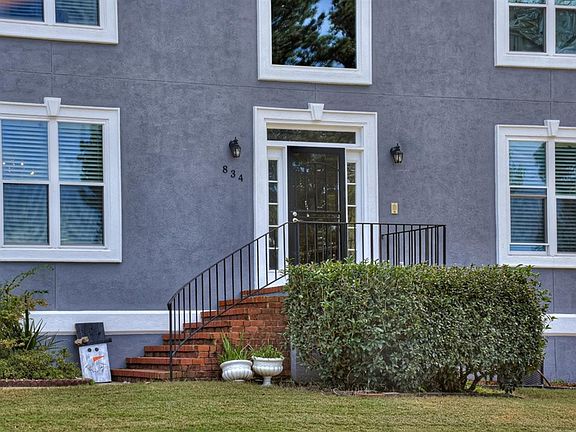 5th image of 834 Woodberry Dr