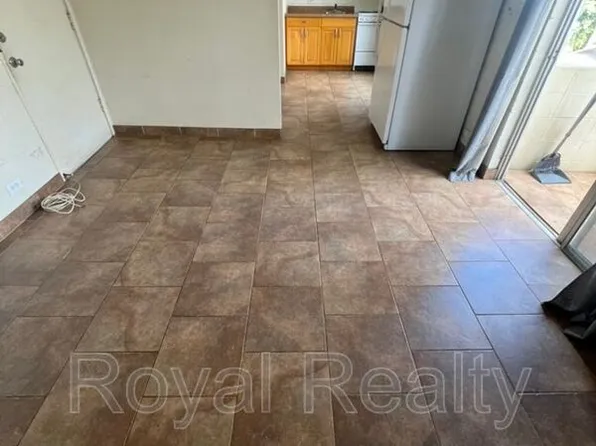 2649 Varsity Pl APT 202, Honolulu, HI 96826