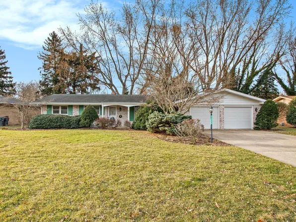 1356 N Manor Dr, Saint Joseph, MI 49085