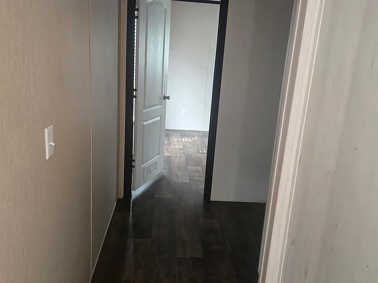 320 Wynnwood Ln — Photo 8