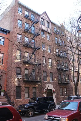 Rented by Solil Management | media 11