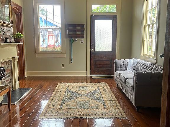 5th image of 3426 Annunciation St