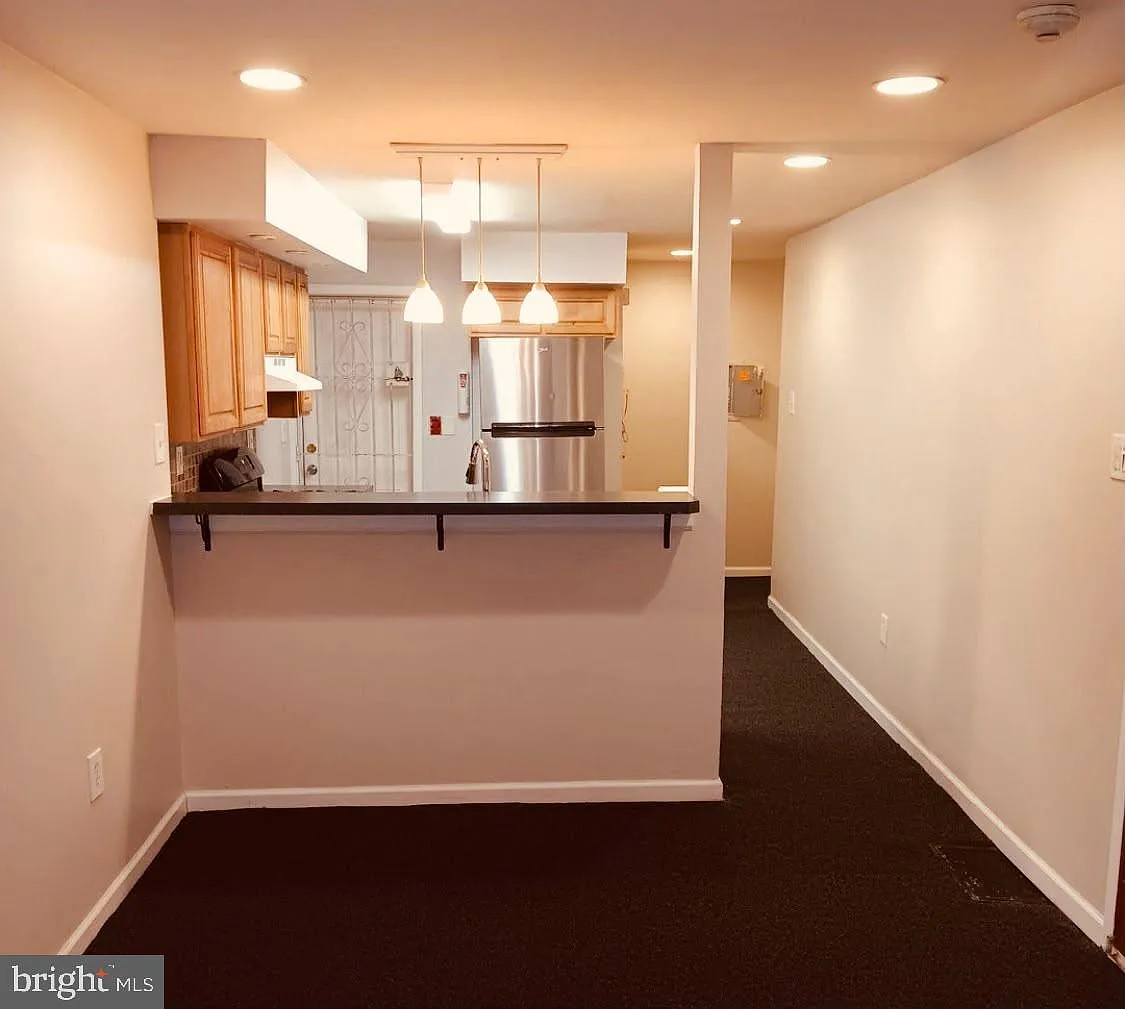 2 bed, 2364 sqft, $1,300 — Photo 2