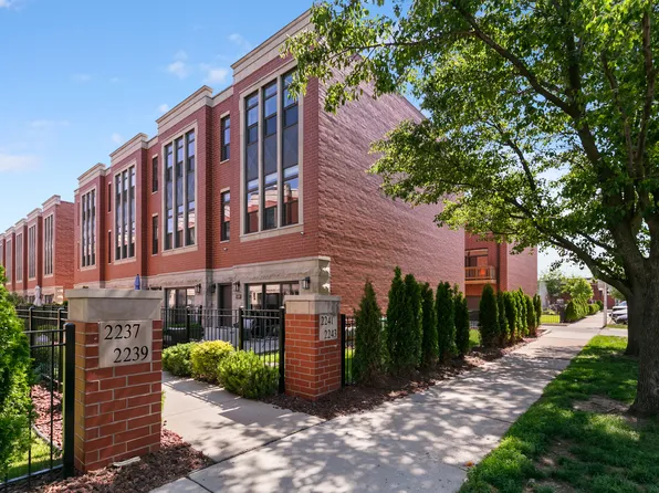 2241 W Coulter St #1, Chicago, IL 60608