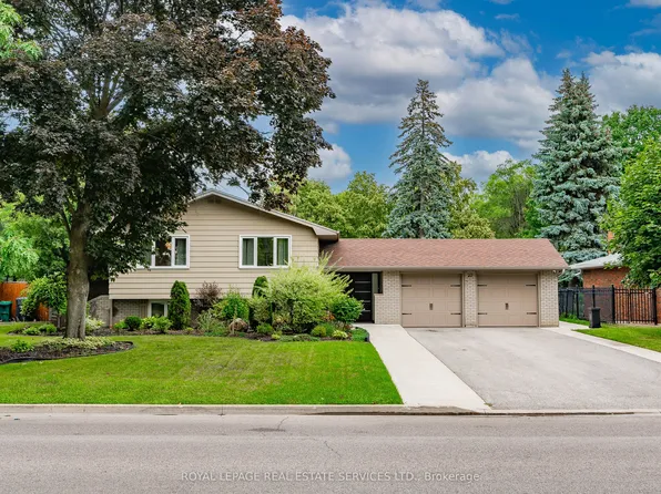 23 Hillside Dr, Brampton, ON L6S 1A2